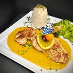 Krone & Restaurant מלון 3*