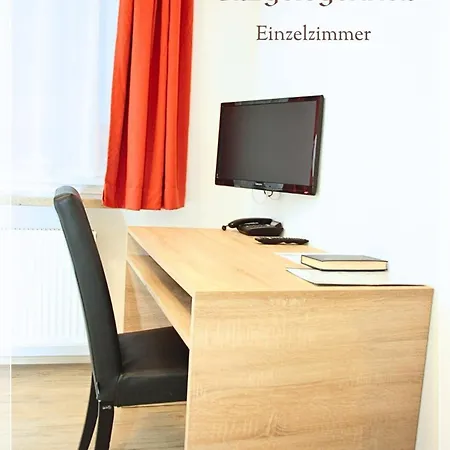 Hotel Krone Koenigsbrunn