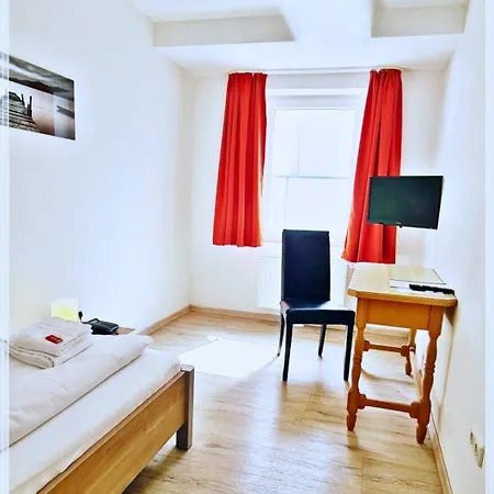Krone Hotel Koenigsbrunn