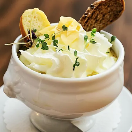 Krone & Restaurant 3* 코니그스브륀