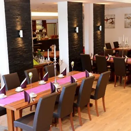 호텔 Krone & Restaurant 코니그스브륀