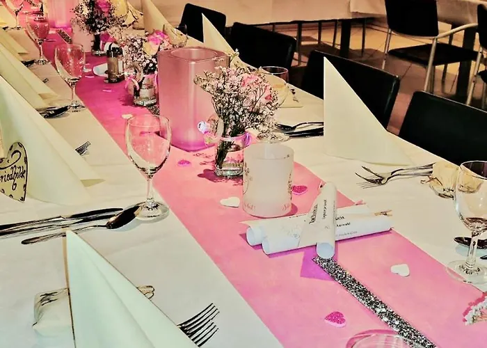 Krone & Restaurant Otel 3*