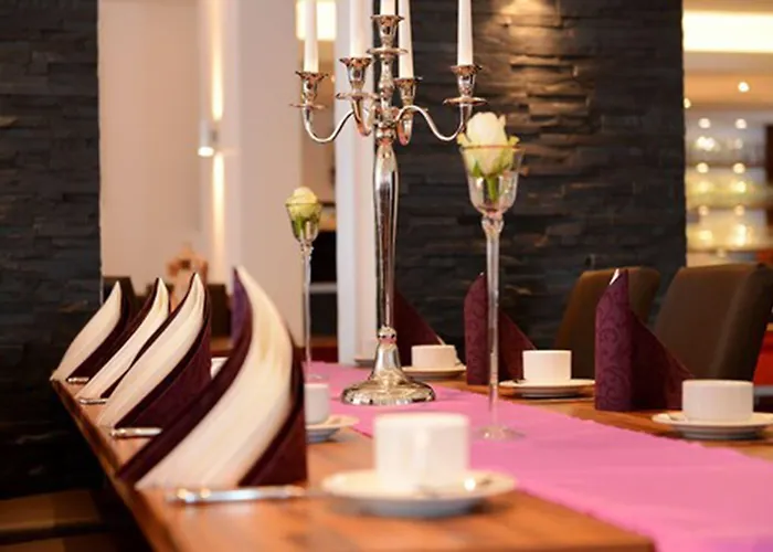 Otel Krone & Restaurant Königsbrunn