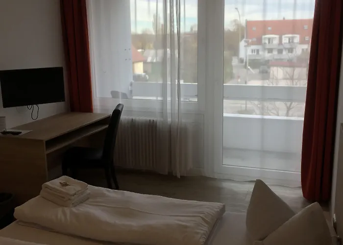 Krone & Restaurant Königsbrunn