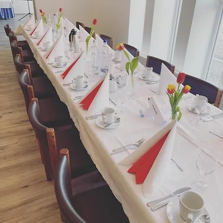 Krone & Restaurant ホテル ケーニヒスブルン