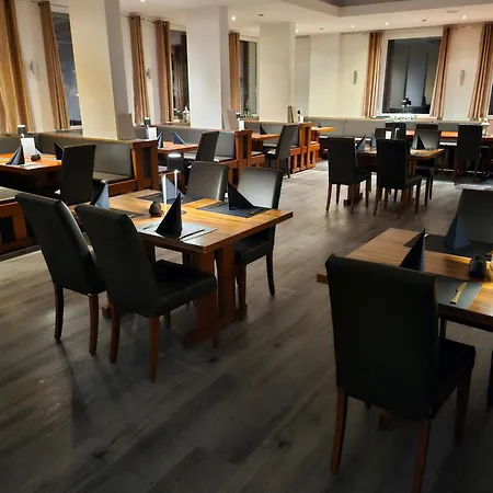 Krone & Restaurant Otel
