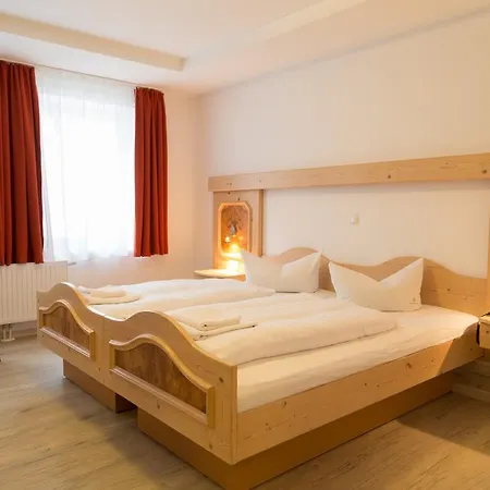 Krone 3* Königsbrunn